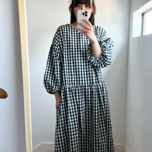 May Dress 2021 Black - Picture 1 of 9